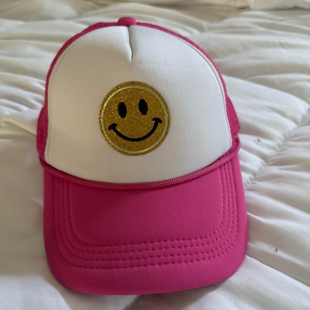 Smiley face trucker hat